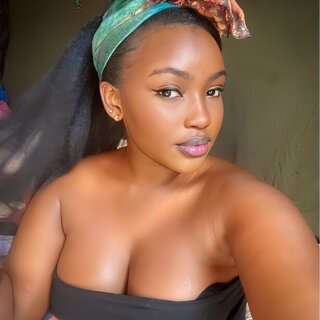 Angela123